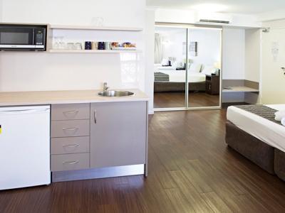 Plaza Hotel Cairns