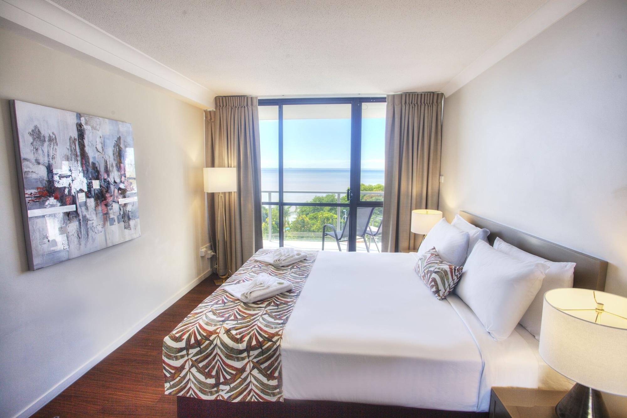 Plaza Hotel 4*